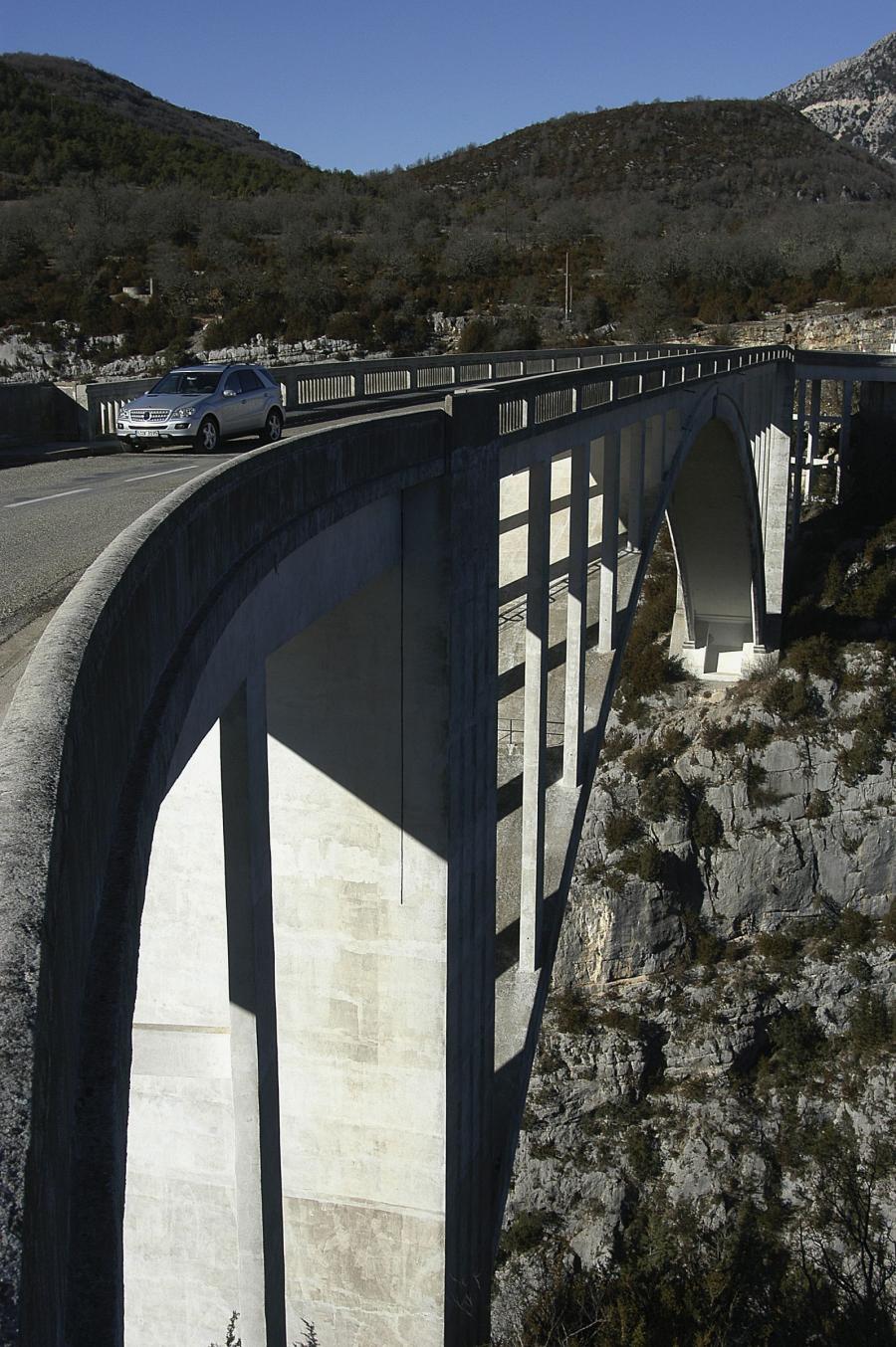  Mercedes-Benz ML-Class 2006 года  (фото 180 из 400)